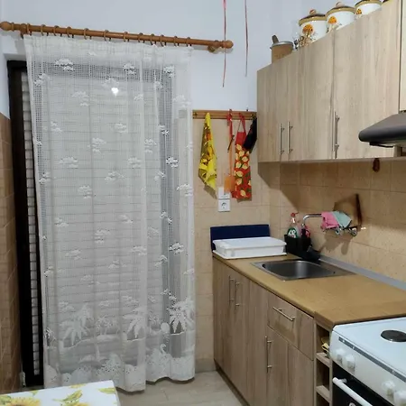 公寓 Luminosa With Private Parking