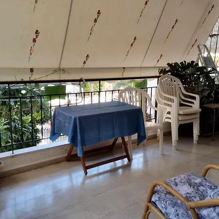 Luminosa With Private Parking Apartment *