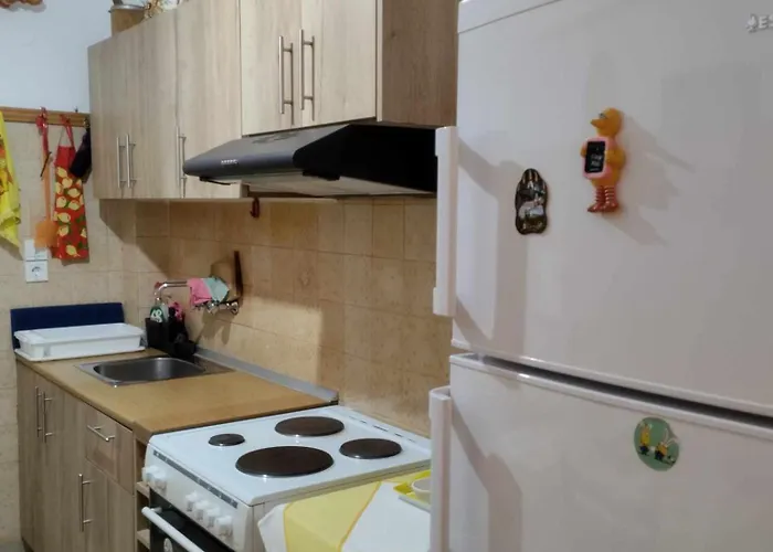 Luminosa With Private Parking Apartment Loutraki (Corinthia)